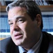 Professor de Direito com 10 anos de experiência letiva e 30 anos de exercício da advocacia